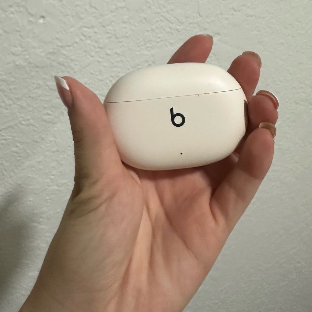 Beats studio buds